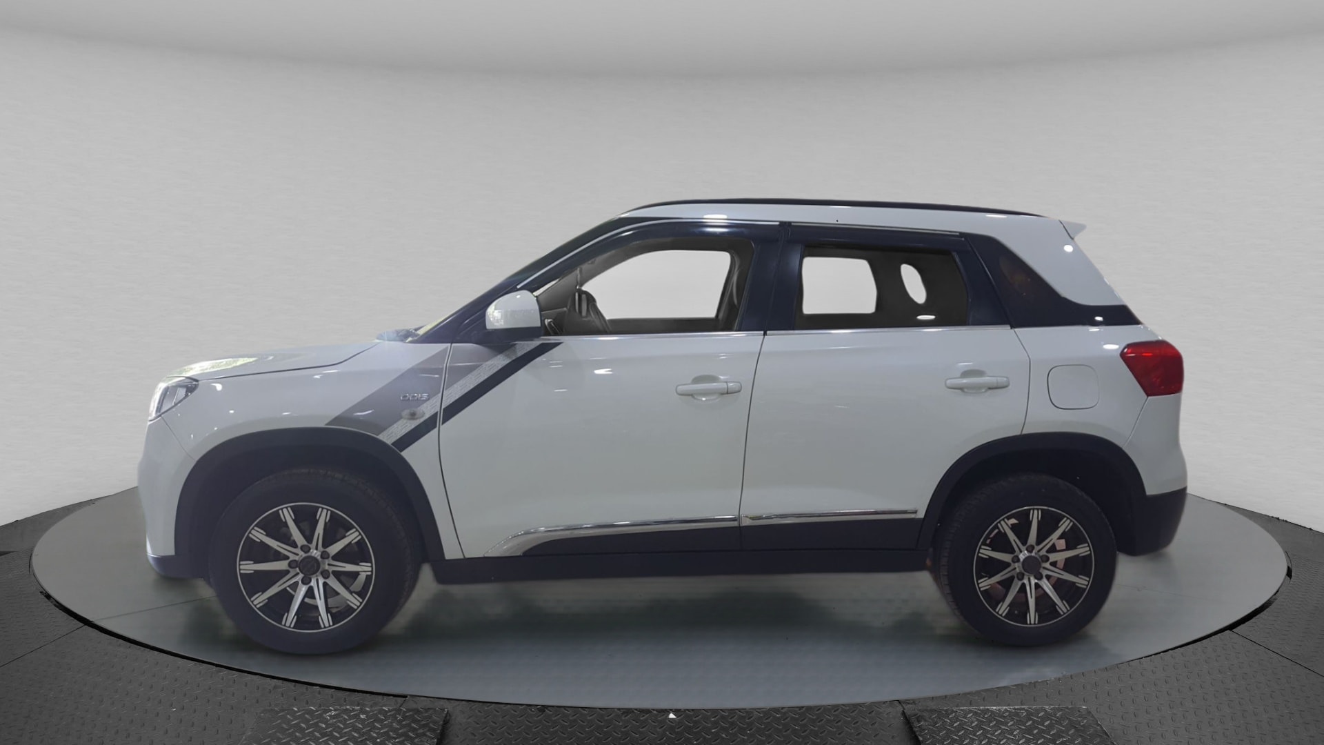 Vitara Brezza image 2 Vitara Brezza image 2