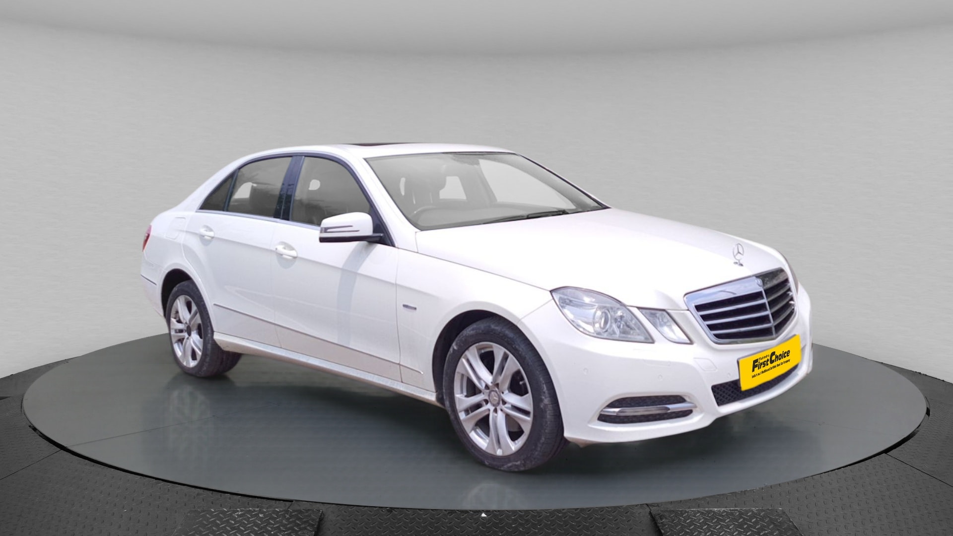 E-Class image 8 E-Class image 8