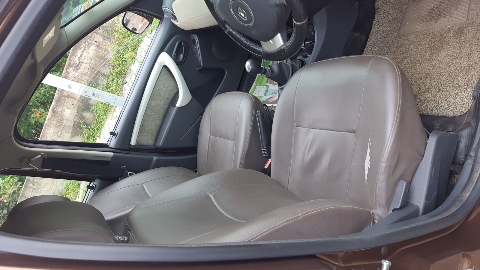 Duster image 19 Duster image 19