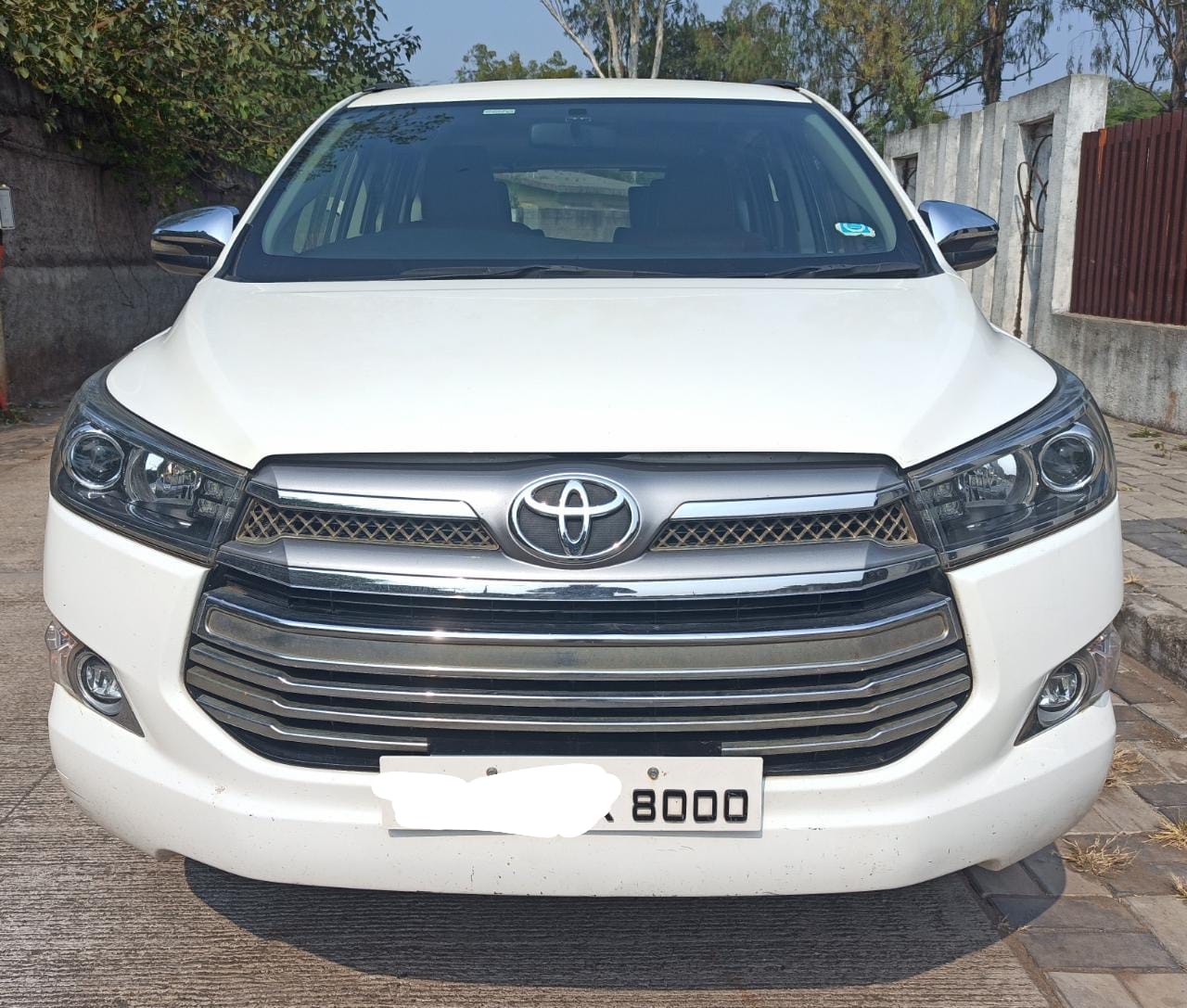 Innova Crysta image 8 Innova Crysta image 8