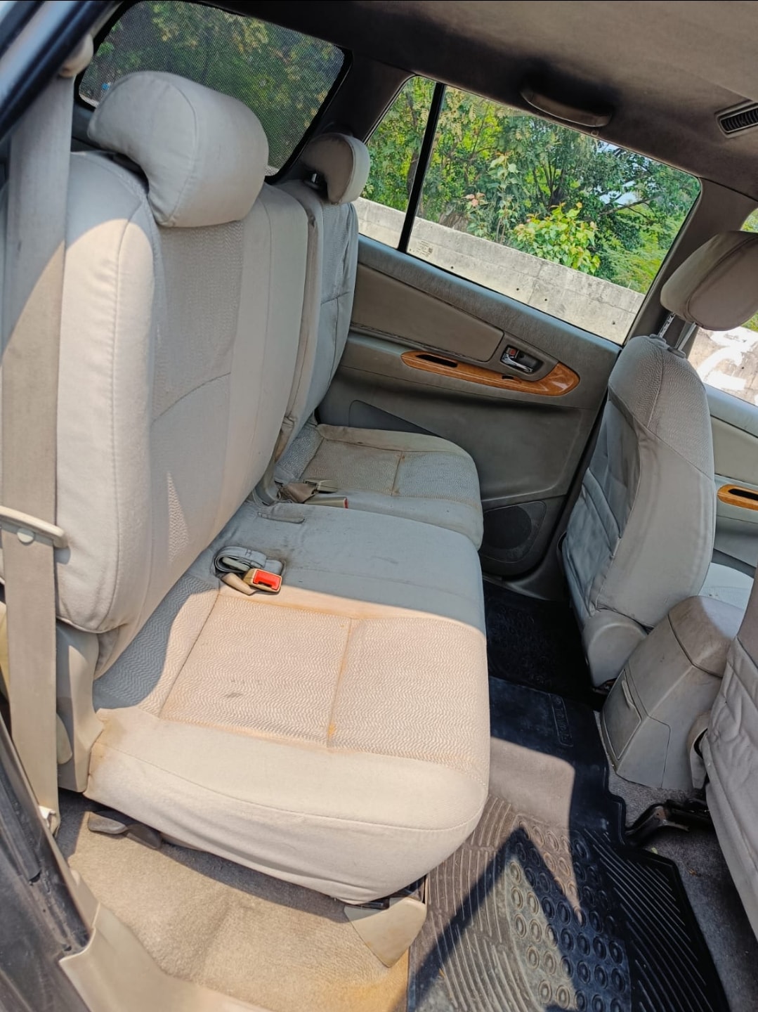 Innova image 13 Innova image 13