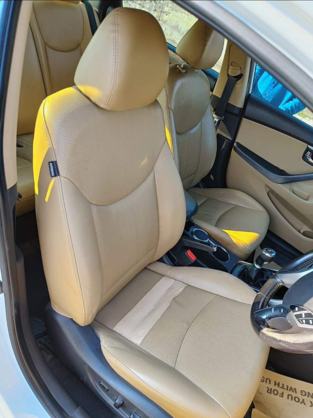 Elantra image 11 Elantra image 11