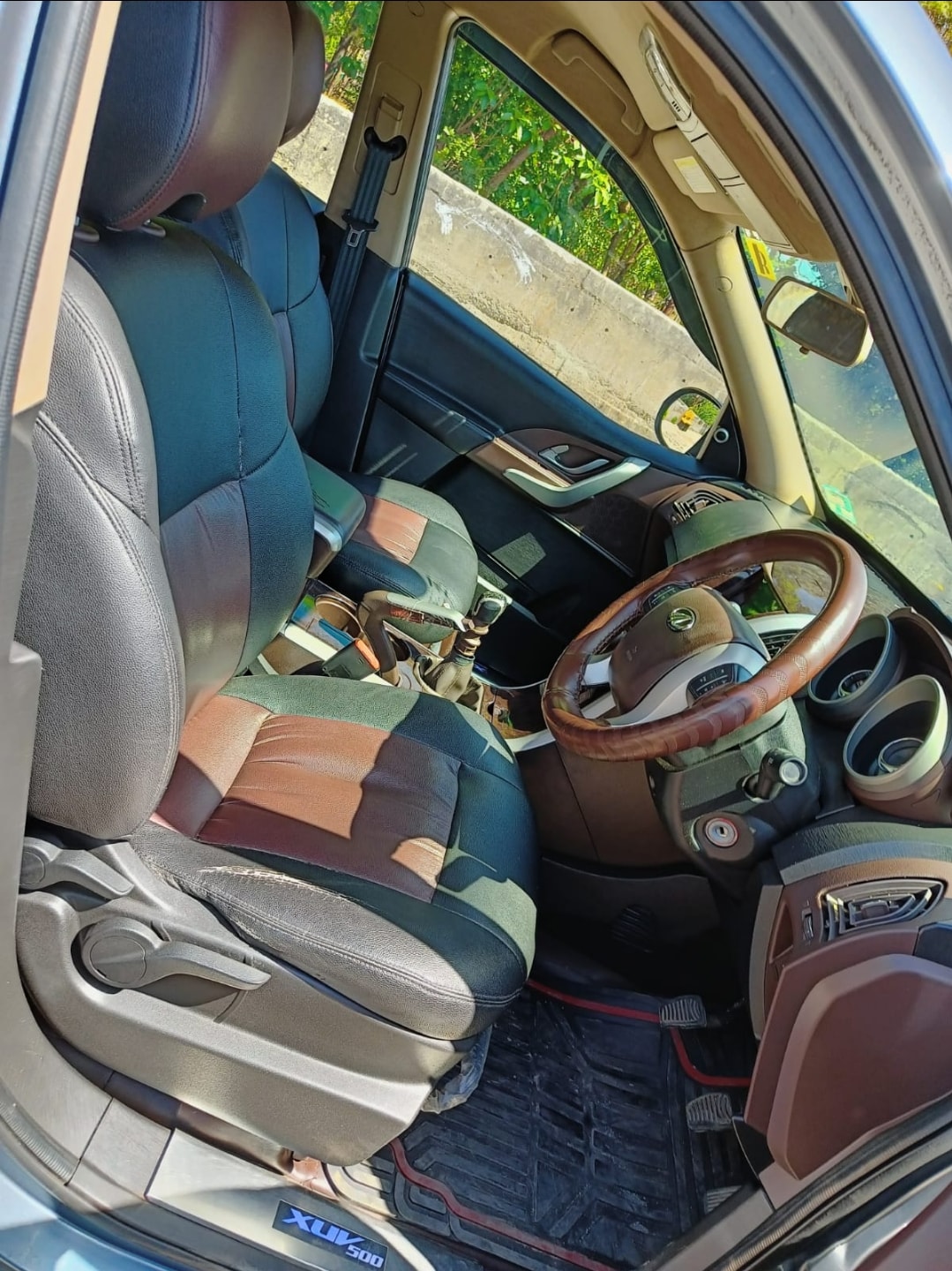 XUV500 image 12 XUV500 image 12