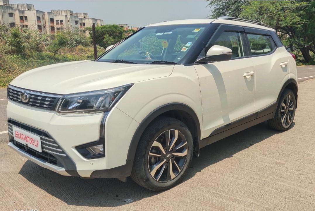 Used 2019 Mahindra XUV300 W8 (O) Diesel BS IV for sale