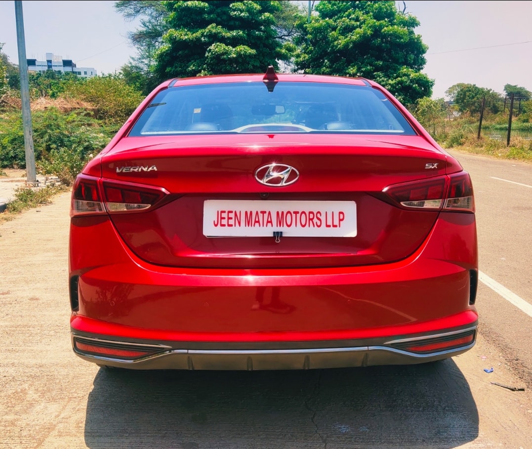 Verna image 4 Verna image 4