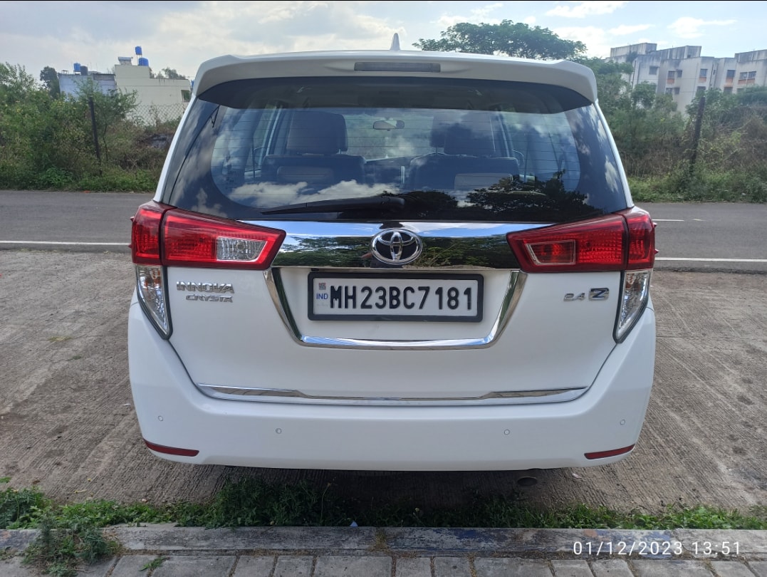 Innova Crysta image 4 Innova Crysta image 4