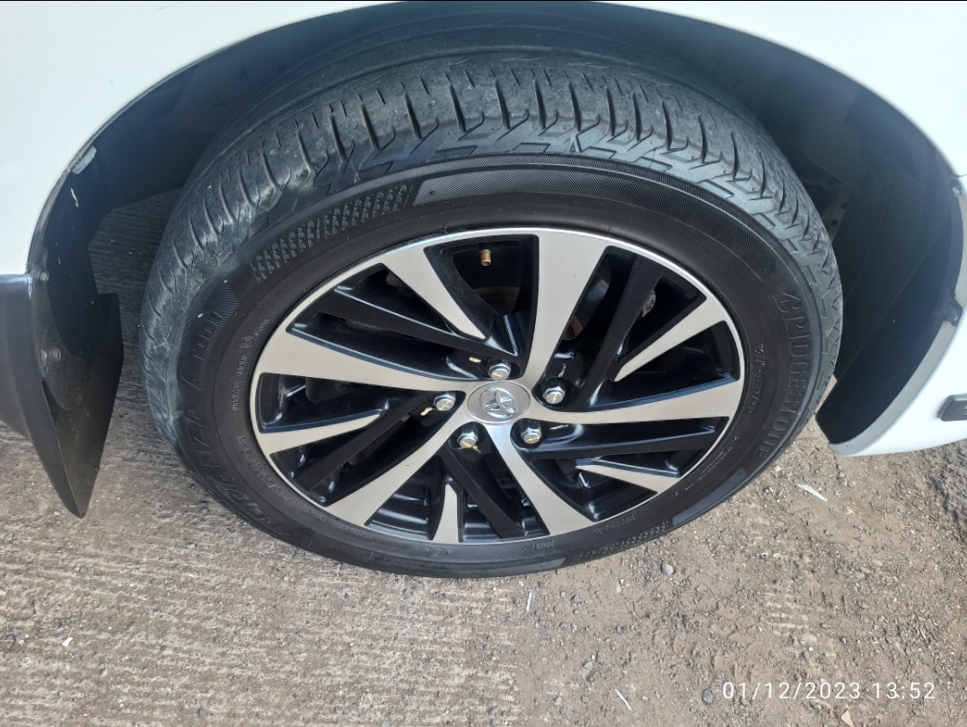 Innova Crysta image 9 Innova Crysta image 9