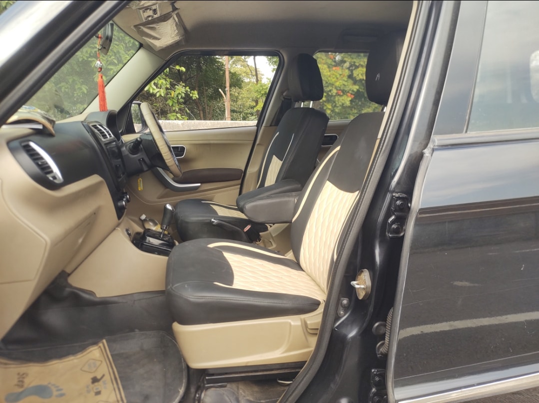 TUV300 image 14 TUV300 image 14