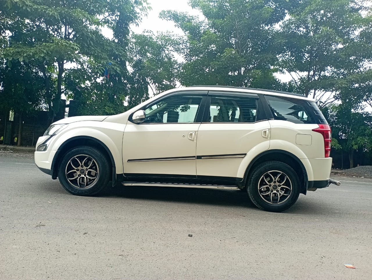 XUV500 image 4 XUV500 image 4