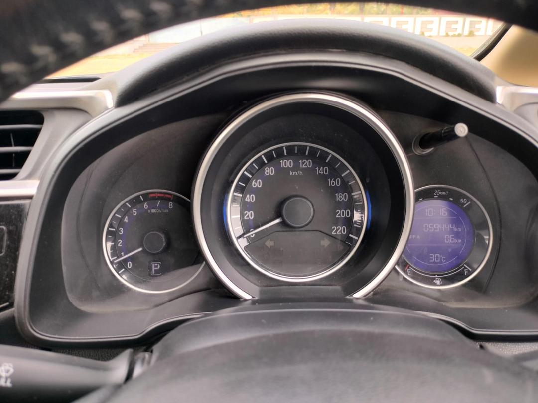 2017 Honda Jazz V CVT Petrol BS IV Odometer 