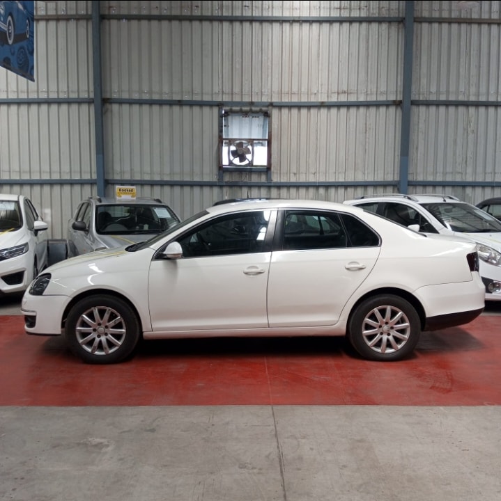 Jetta image 2 Jetta image 2