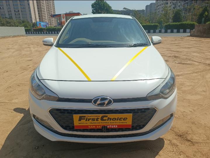 Used 2017 Hyundai i20, Athwa, Surat
