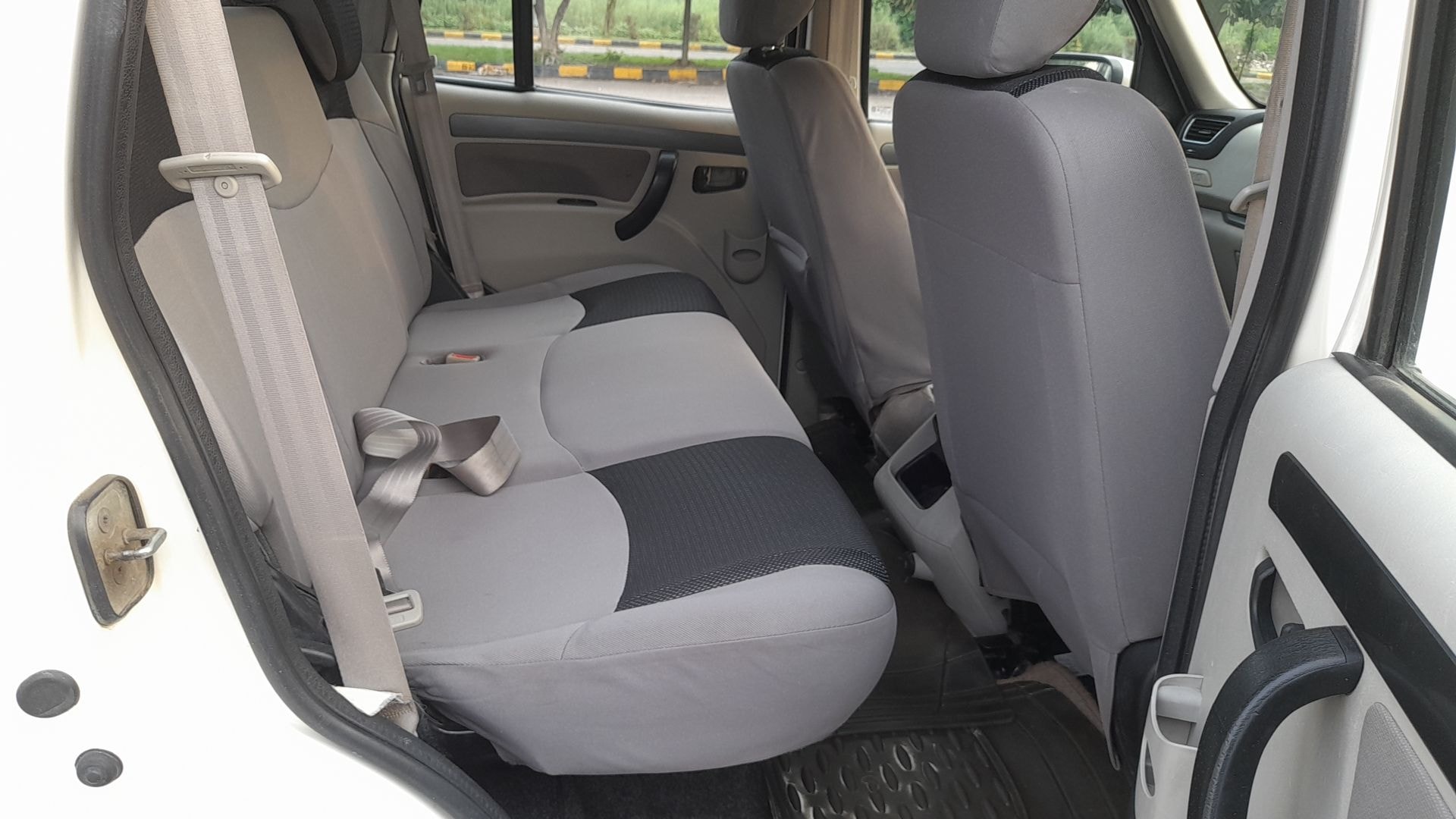 Scorpio image 14 Scorpio image 14