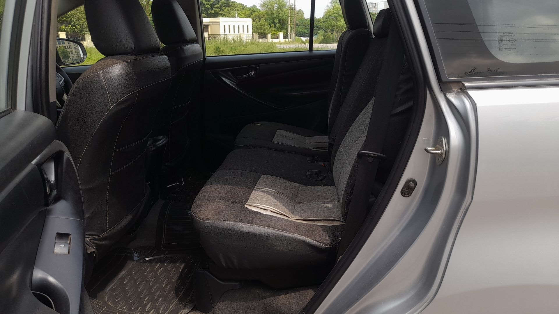 Innova Crysta image 9 Innova Crysta image 9