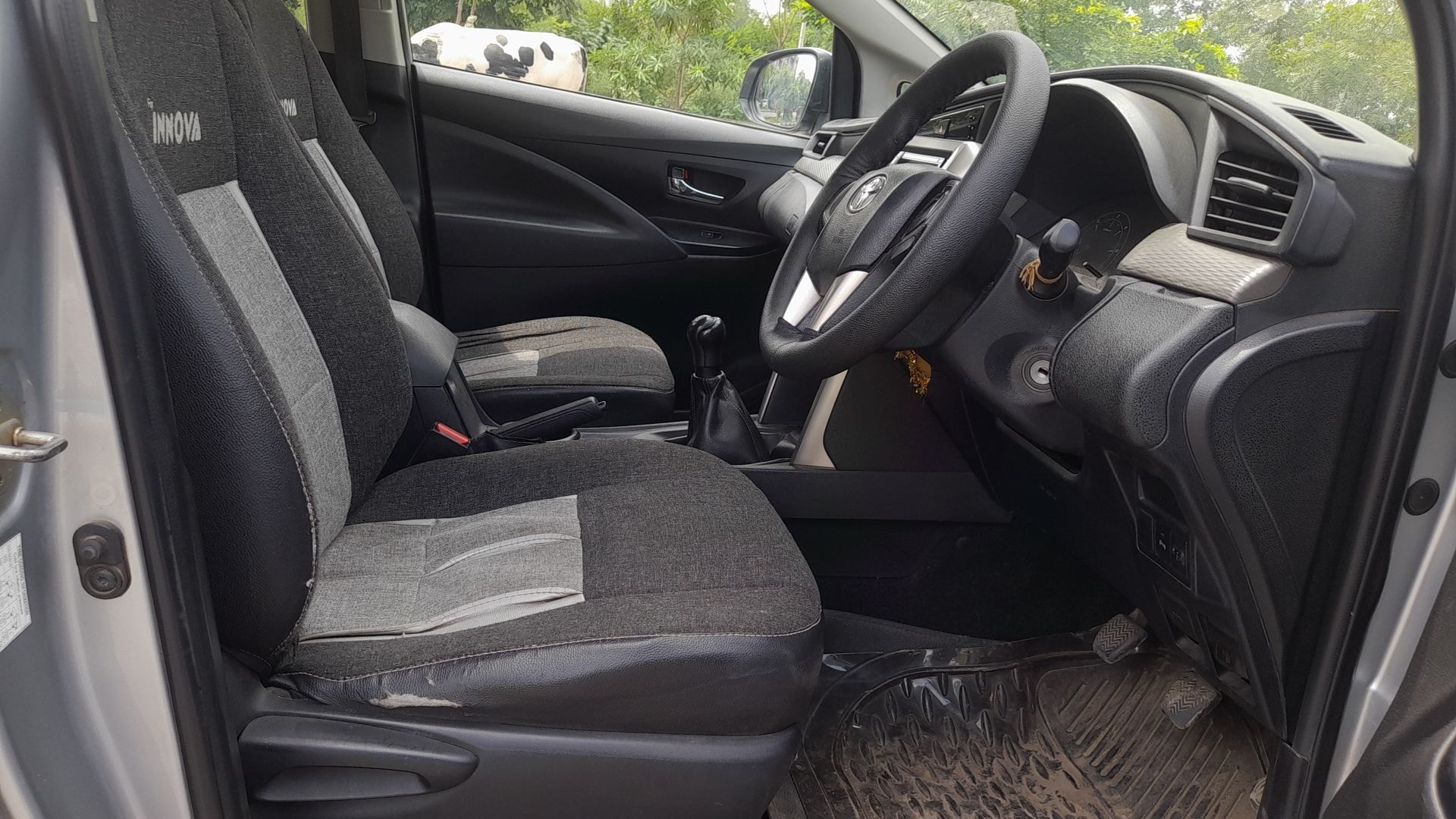 Innova Crysta image 18 Innova Crysta image 18