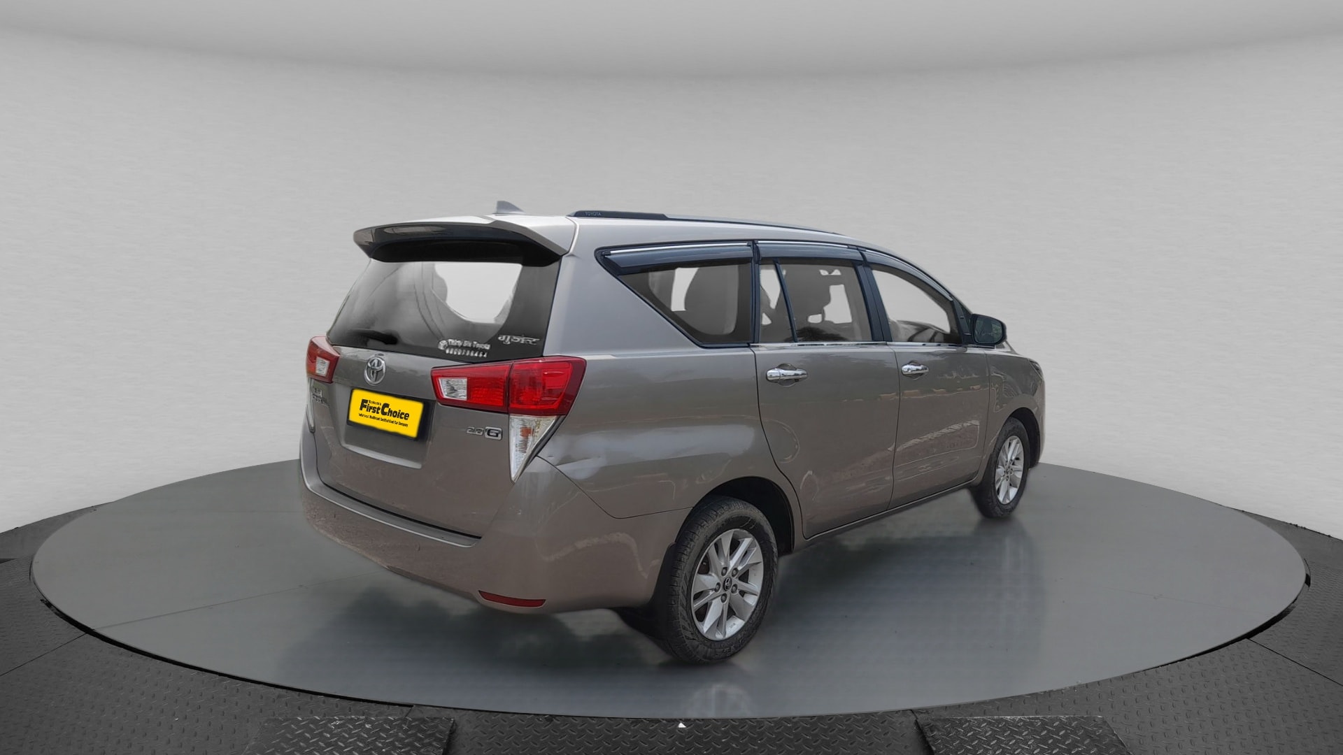 Innova Crysta image 7 Innova Crysta image 7