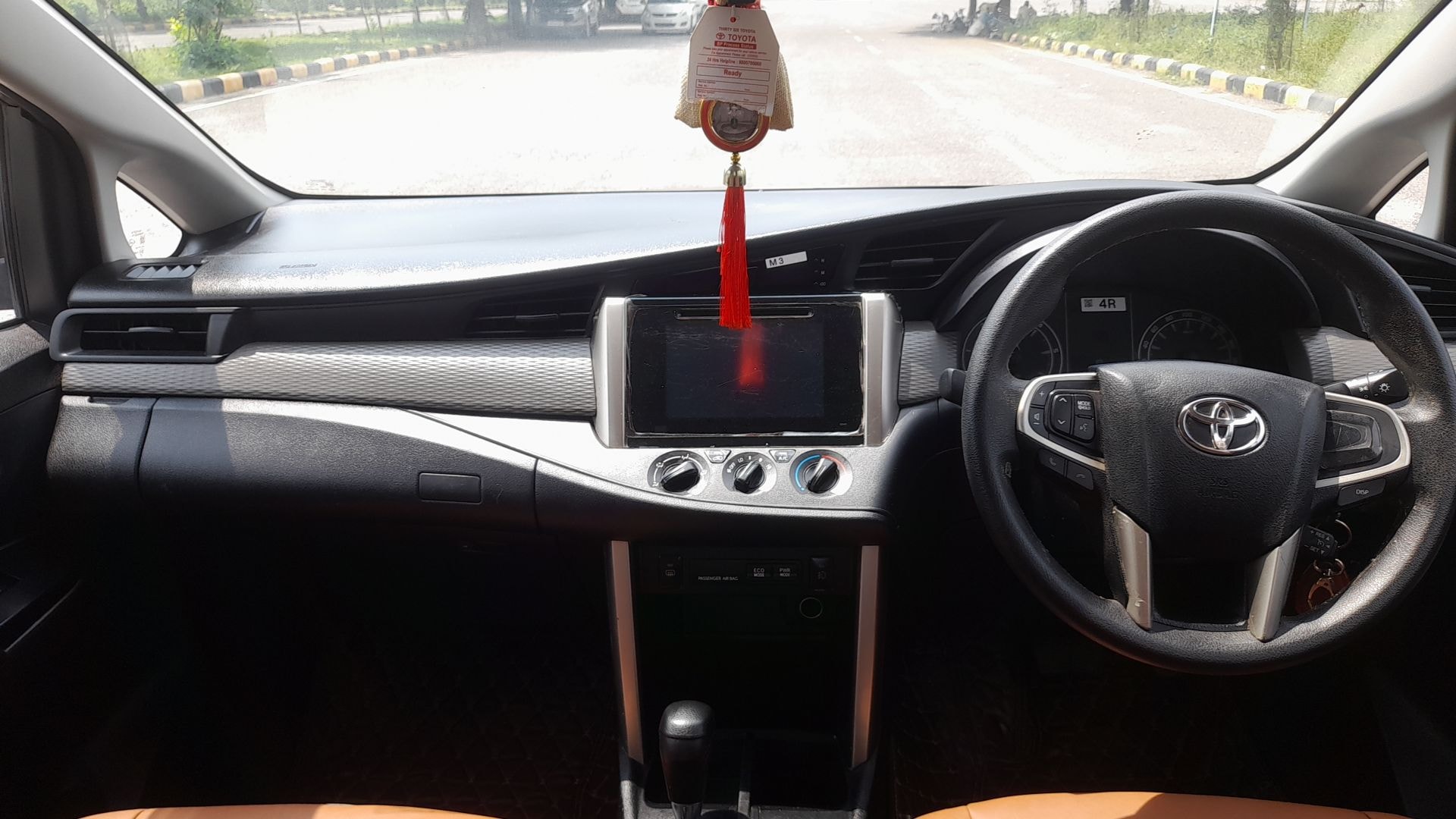 Innova Crysta image 14 Innova Crysta image 14