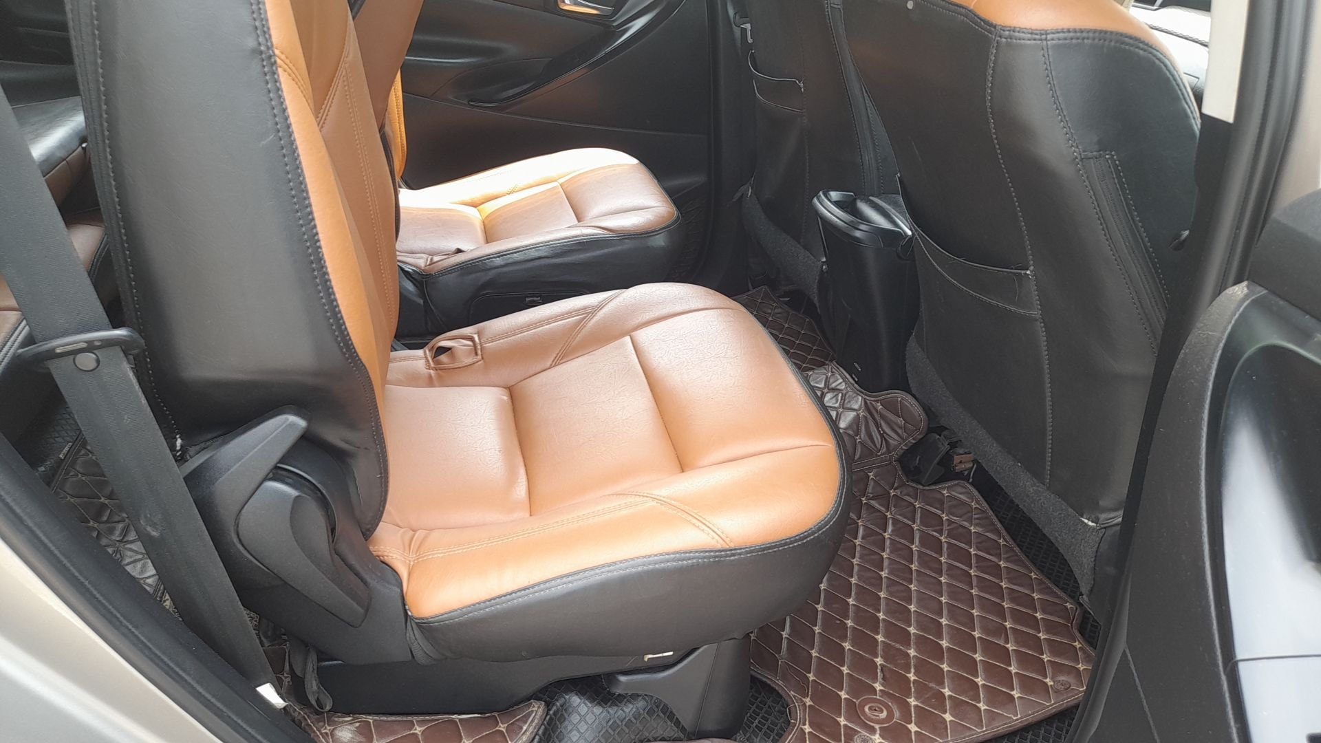 Innova Crysta image 13 Innova Crysta image 13