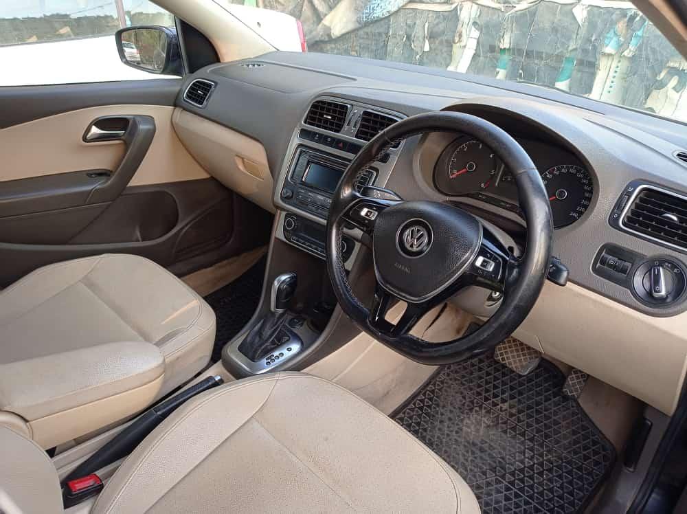 2014 Volkswagen Vento 1.5 L TDI Highline Diesel AT BS IV Front Seats 