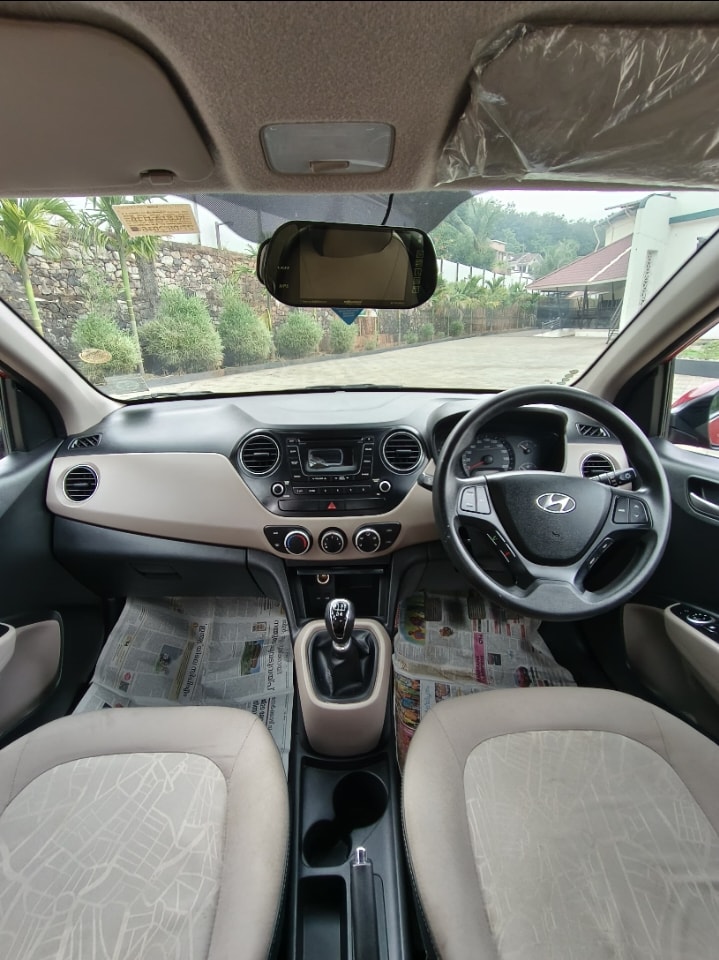 View 2015 Hyundai Xcent S Diesel Image 10 Used 2015 Hyundai Xcent S Diesel Image 10