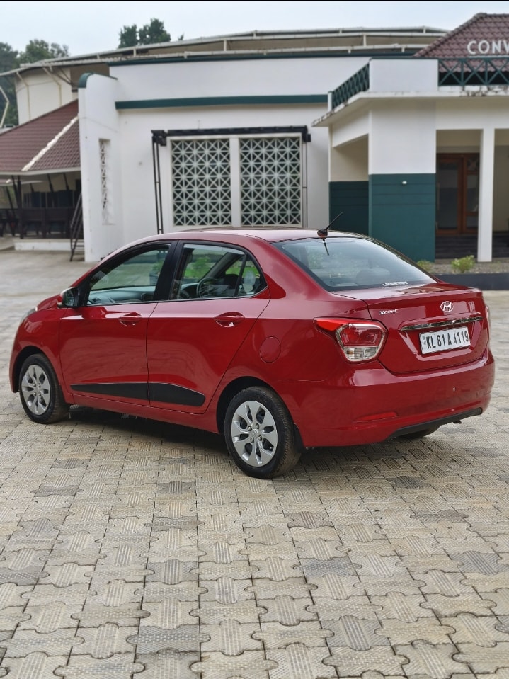 View 2015 Hyundai Xcent S Diesel Image 2 Used 2015 Hyundai Xcent S Diesel Image 2