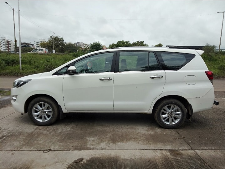 Innova Crysta image 9 Innova Crysta image 9