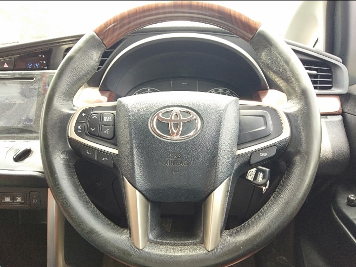 Innova Crysta image 15 Innova Crysta image 15