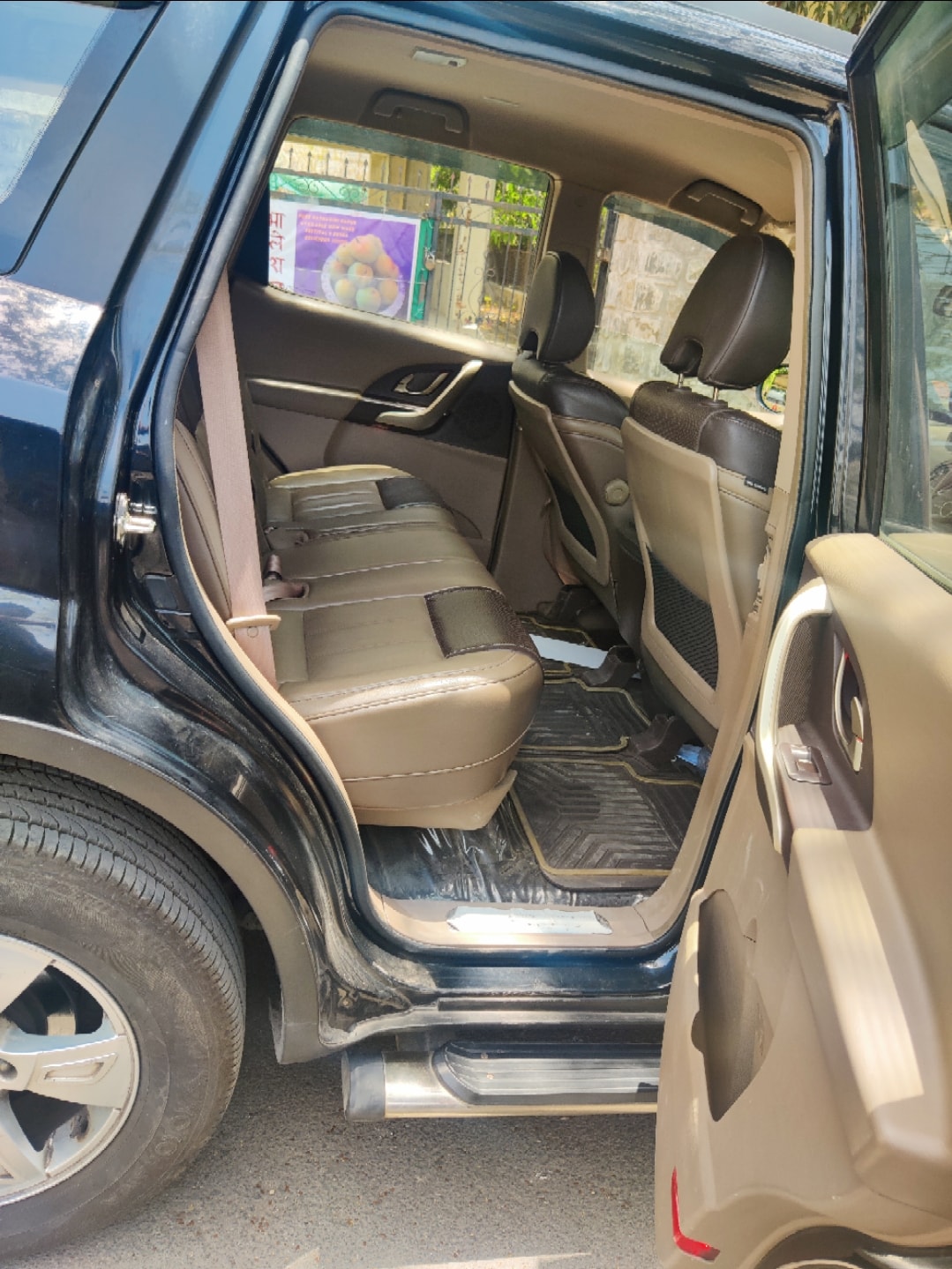 XUV500 image 13 XUV500 image 13