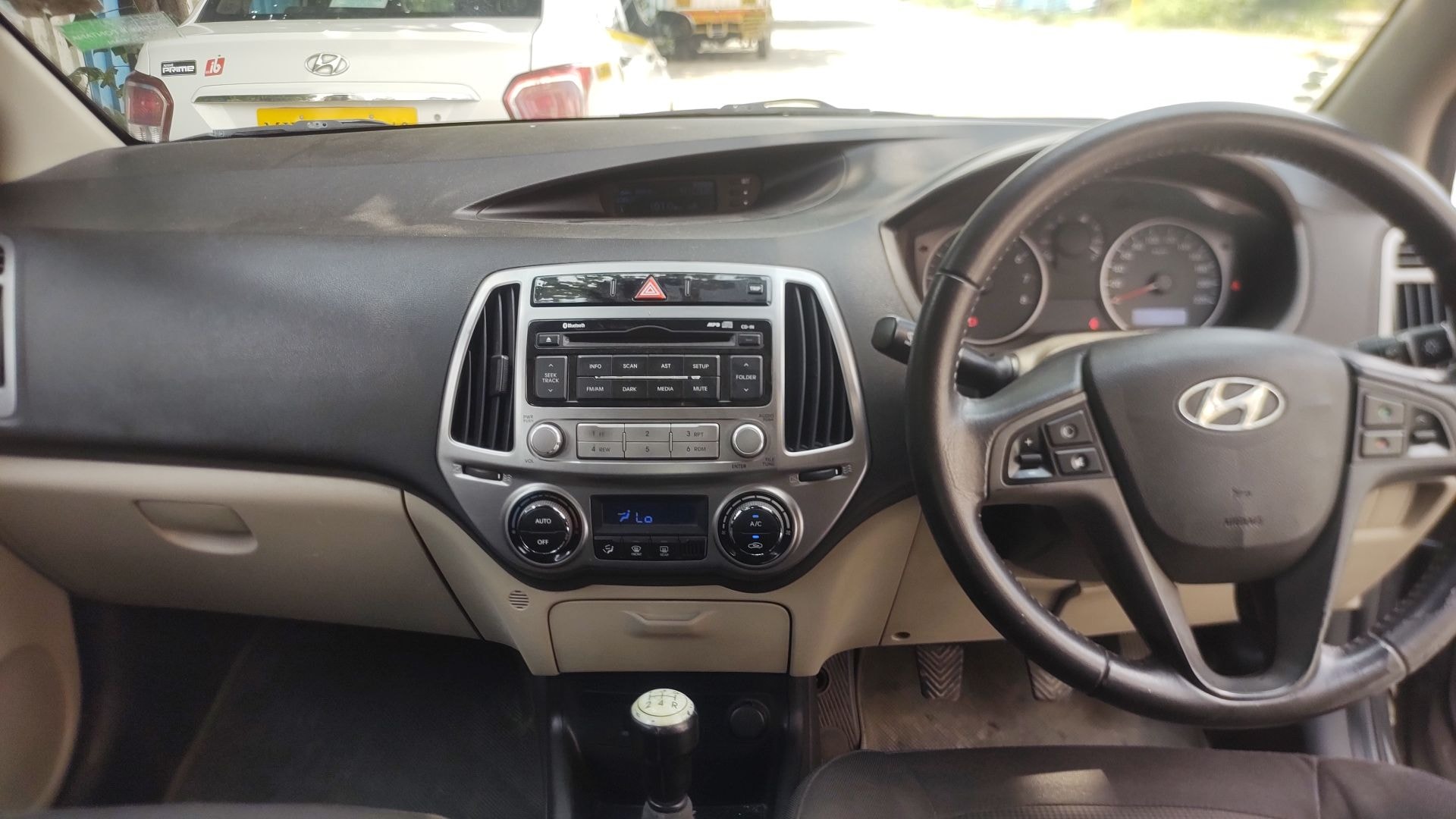 Elite i20 image 15 Elite i20 image 15