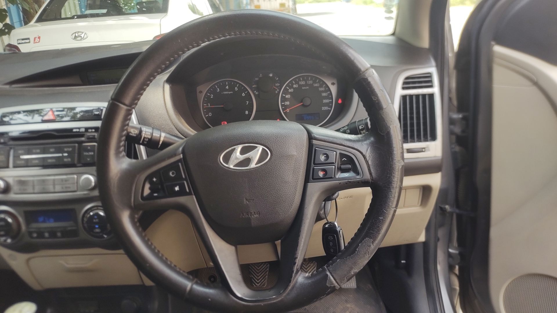 Elite i20 image 18 Elite i20 image 18