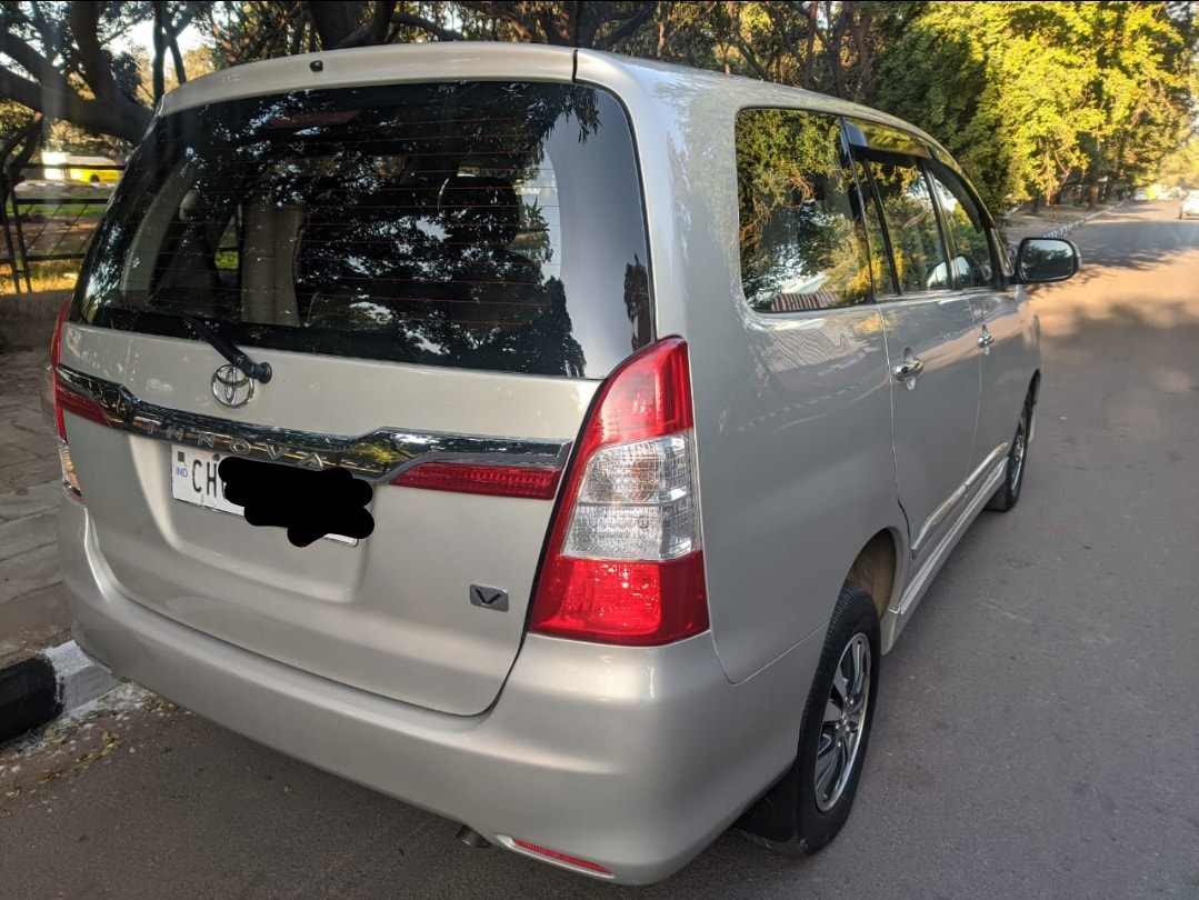 Innova image 4 Innova image 4