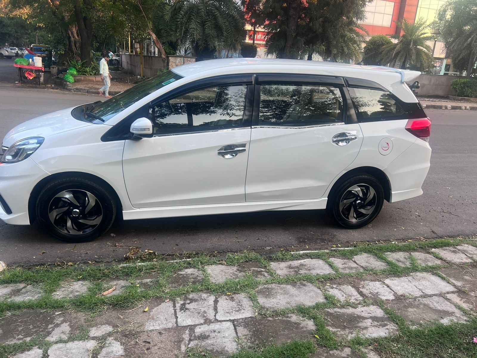 Mobilio image 2 Mobilio image 2