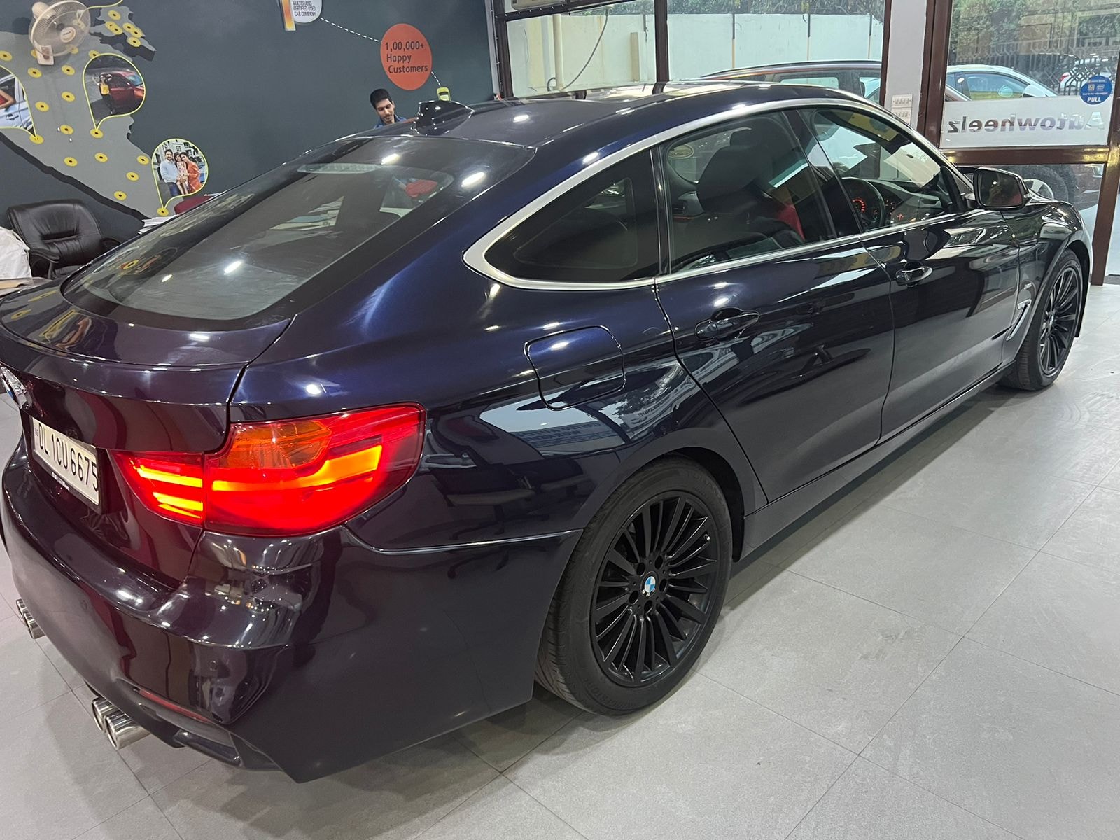 3 Series Gran Turismo image 6 3 Series Gran Turismo image 6