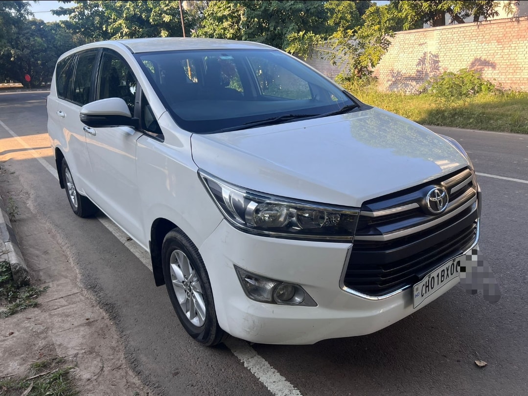 Innova Crysta image 7 Innova Crysta image 7