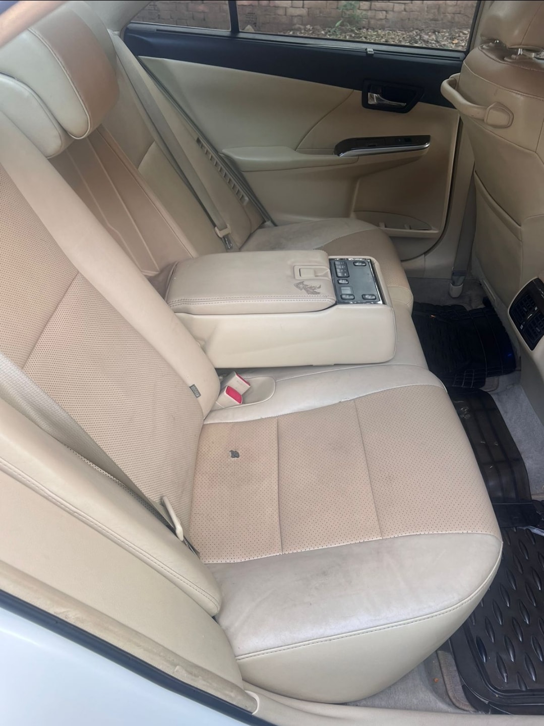 Camry image 14 Camry image 14