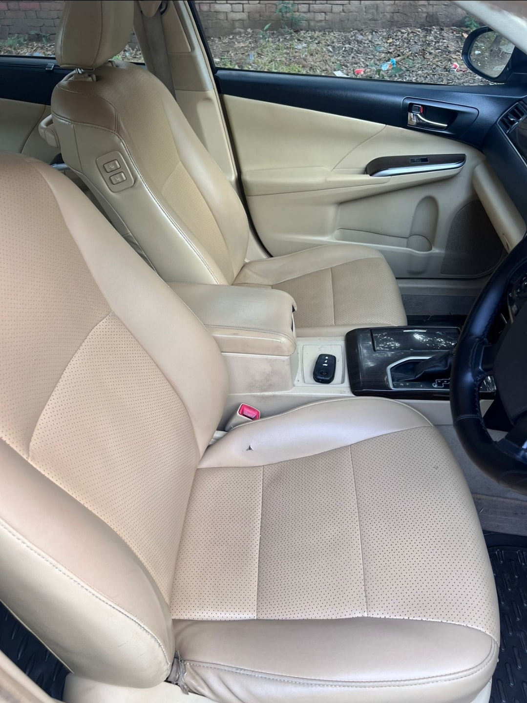 Camry image 15 Camry image 15