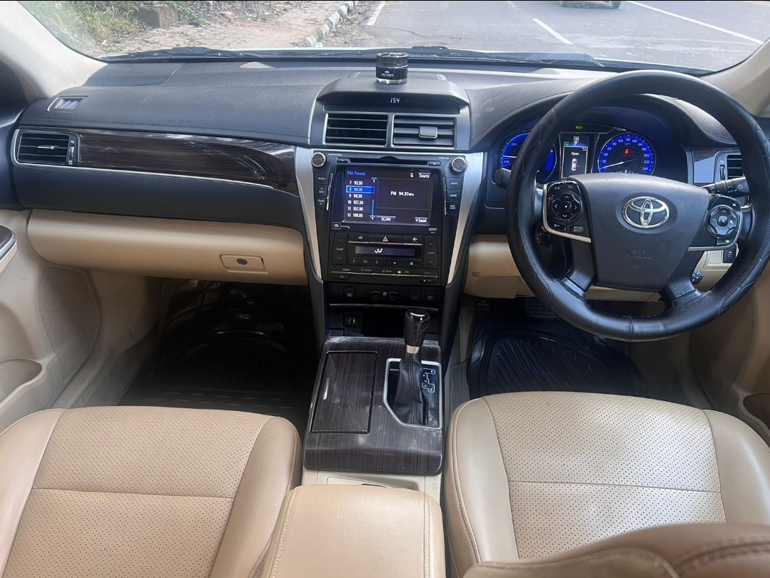 Camry image 10 Camry image 10