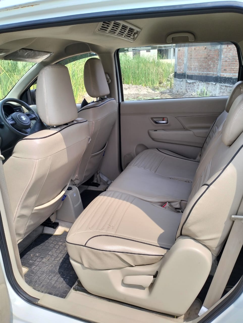 Ertiga image 16 Ertiga image 16