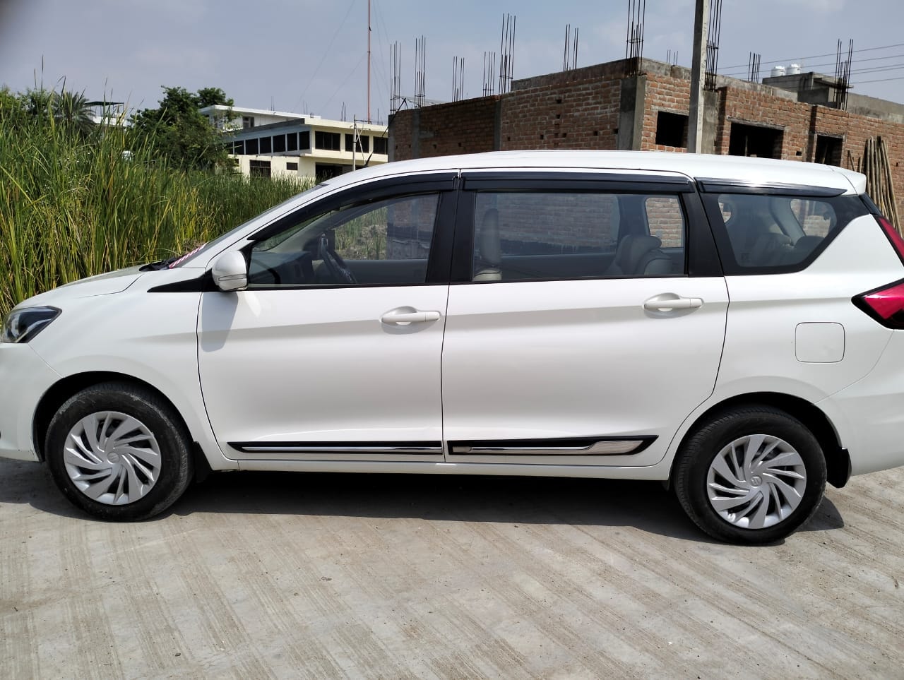 Ertiga image 2 Ertiga image 2