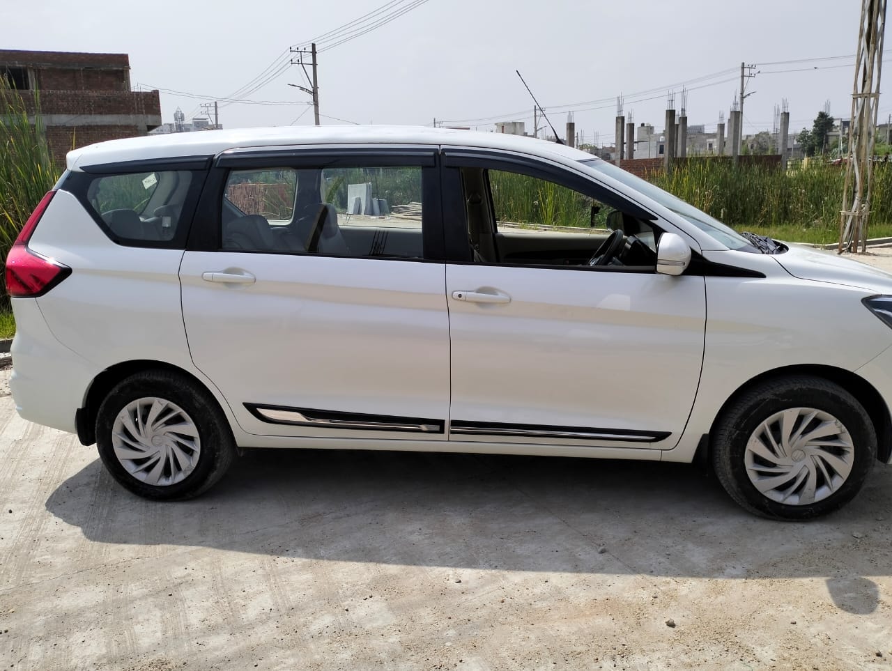 Ertiga image 5 Ertiga image 5