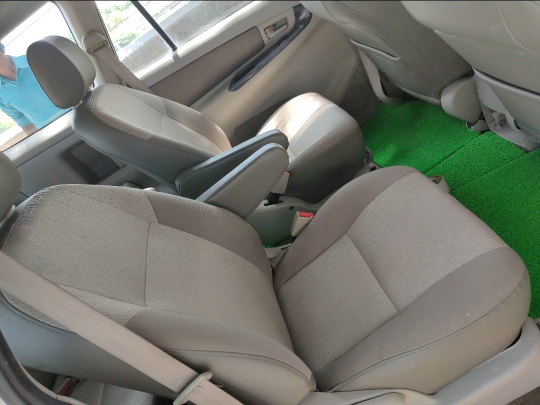 Innova image 3 Innova image 3