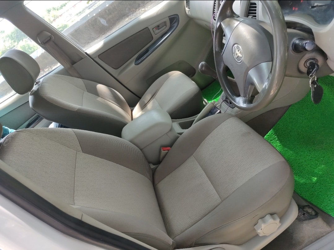 Innova image 7 Innova image 7