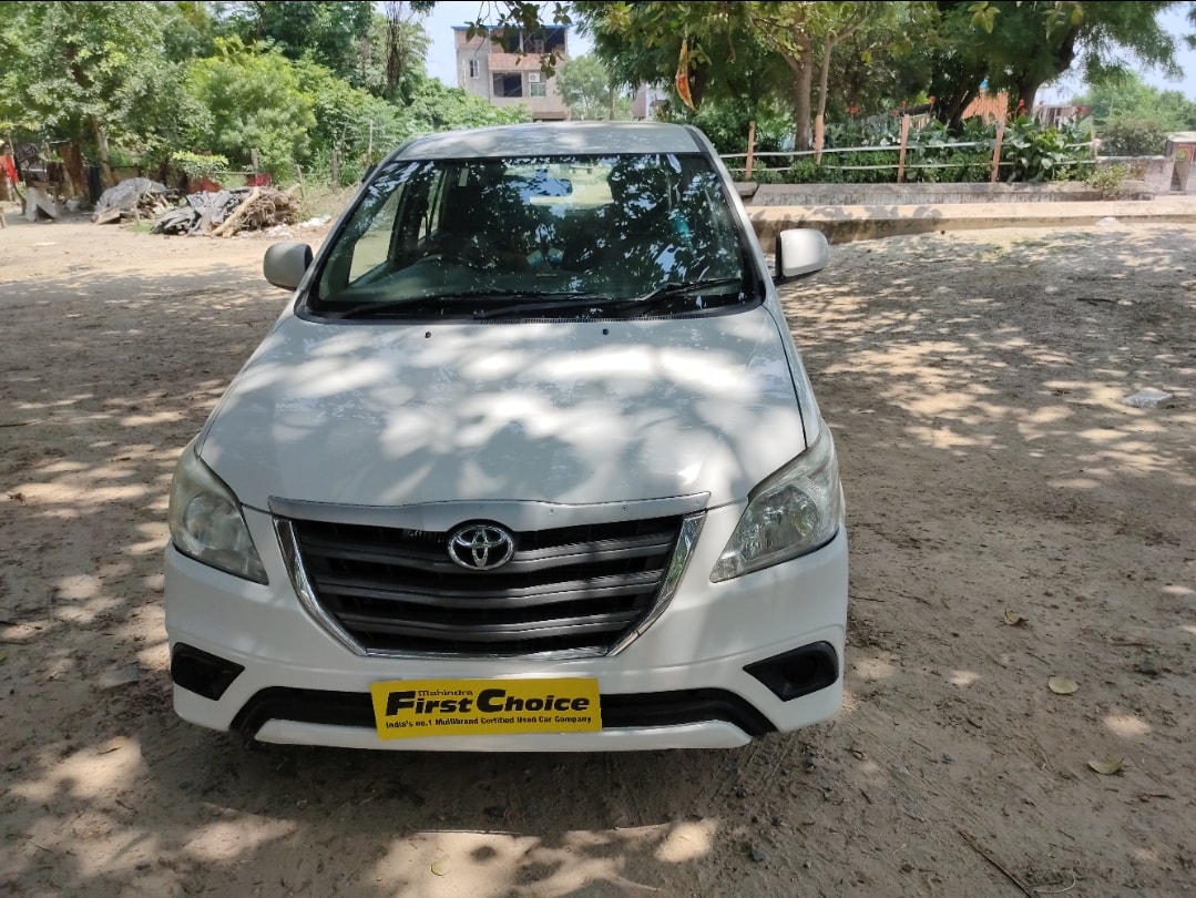 Innova image 8 Innova image 8