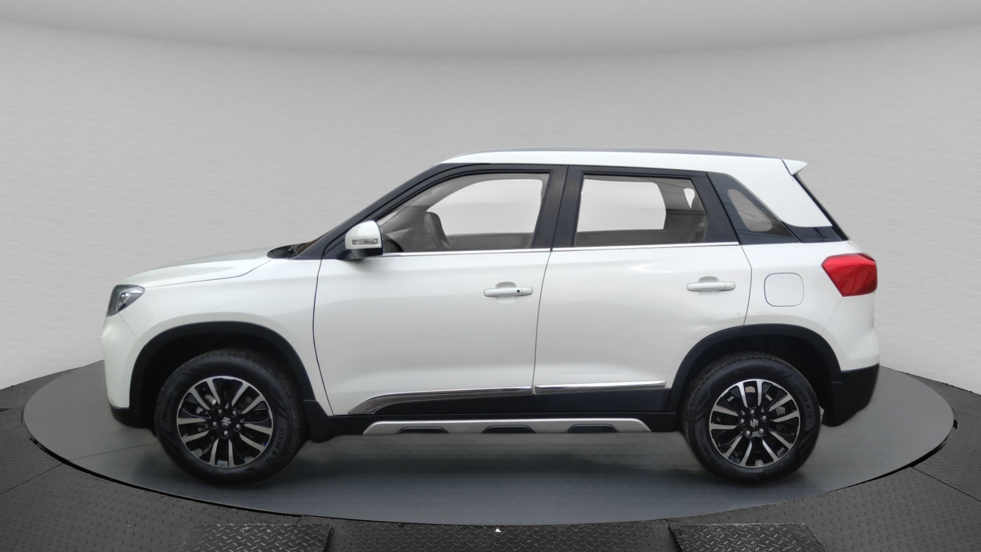 Vitara Brezza image 2 Vitara Brezza image 2