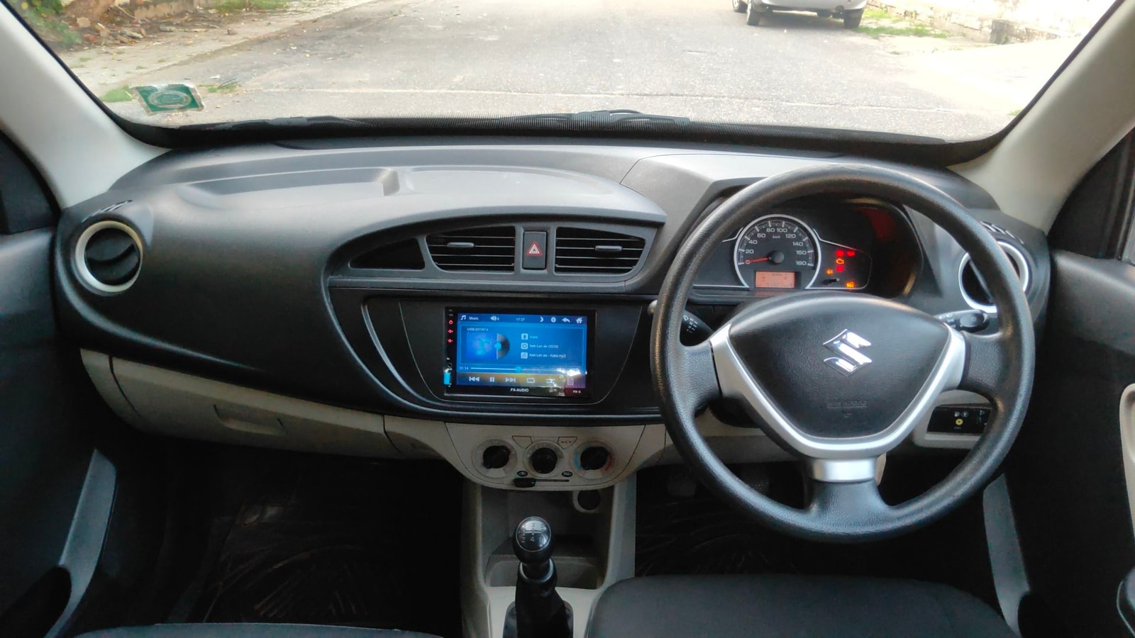 Alto 800 image 14 Alto 800 image 14