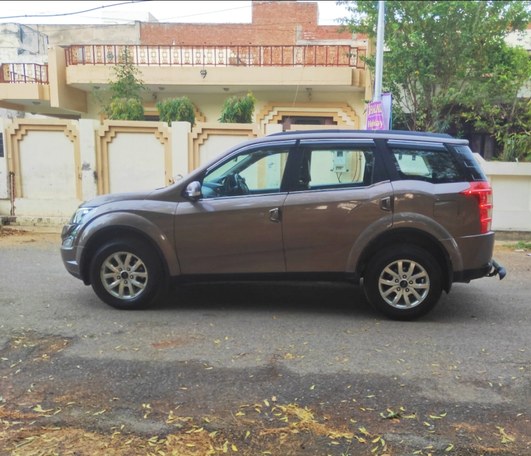 XUV500 image 2 XUV500 image 2