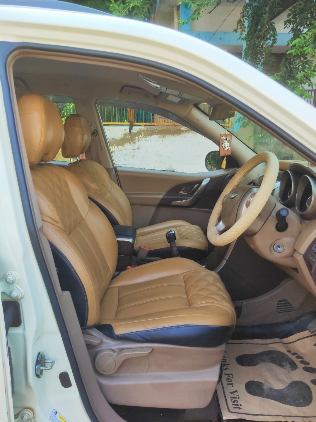 XUV500 image 16 XUV500 image 16