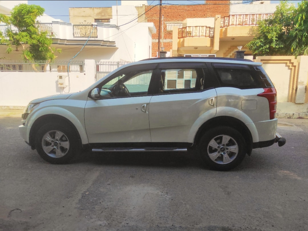 XUV500 image 2 XUV500 image 2