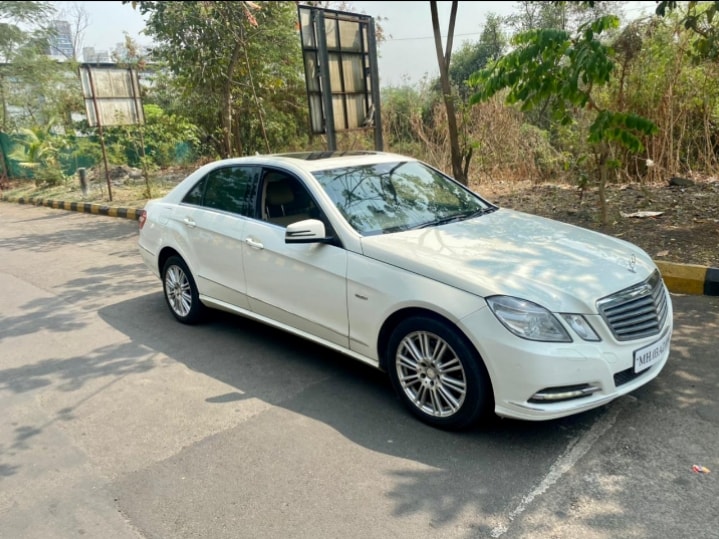 E-Class image 4 E-Class image 4