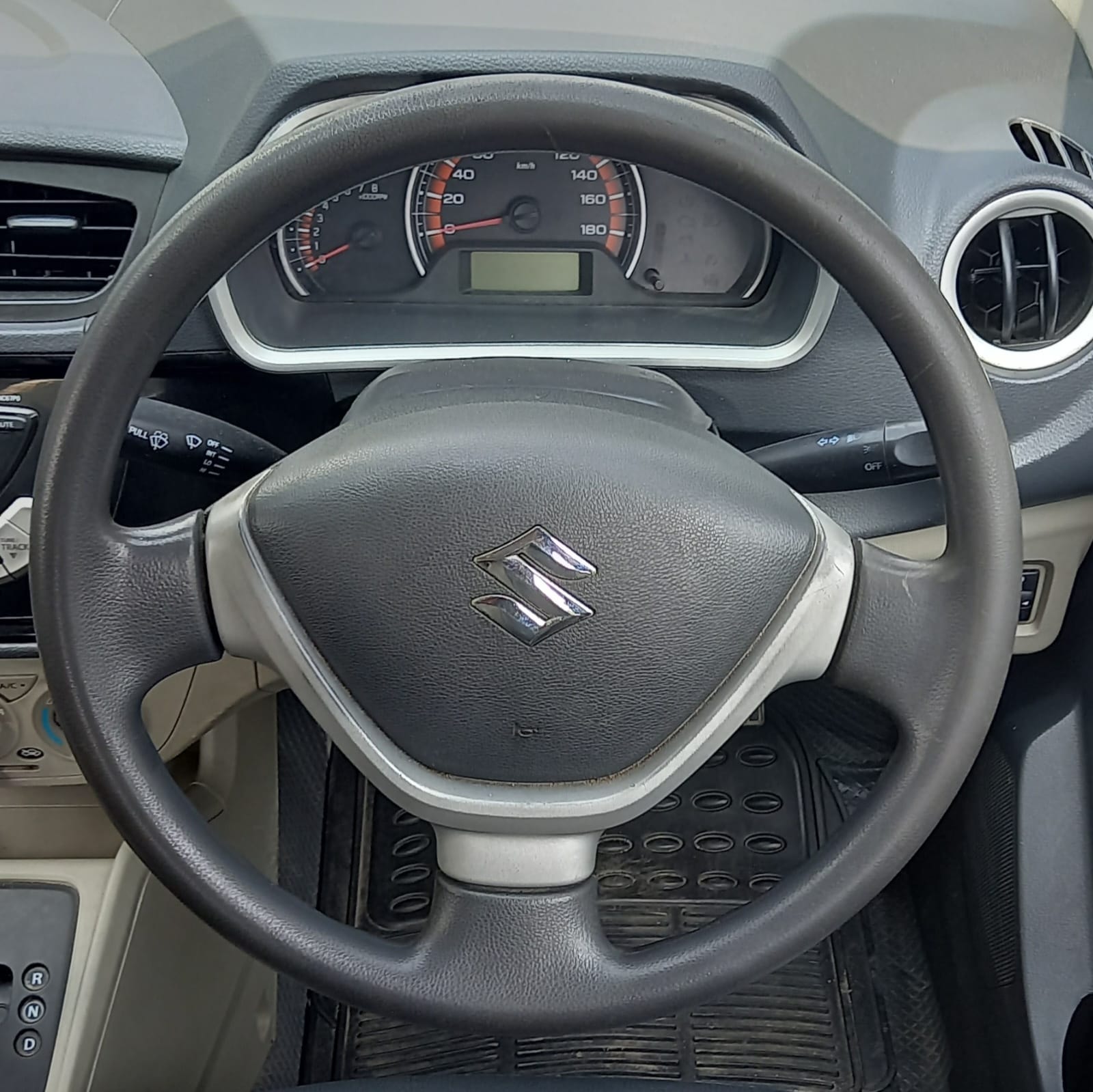 Alto K10 image 12 Alto K10 image 12